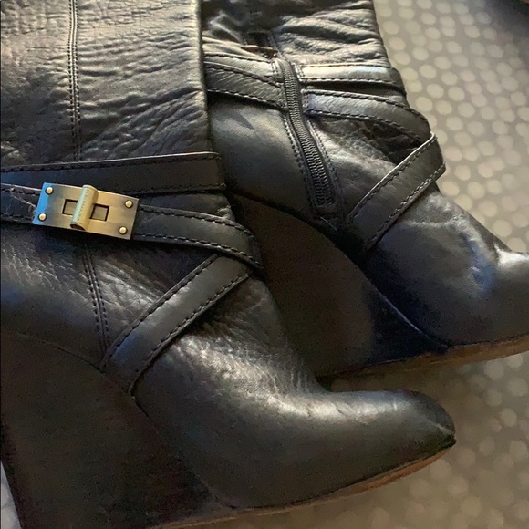 BCBG black knee high boots - Picture 2 of 4